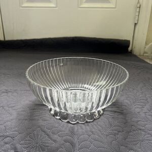 VTG Anchor Hocking:  PATTERN AHC 37 - 9" VERTICAL RIB BALL FOOT SALAD BOWL Serve